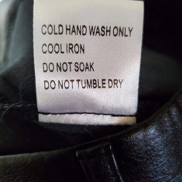 Princess Polly Macey Black Faux Leather Pants - Picture 14 of 16